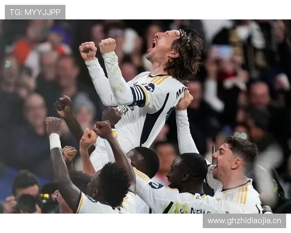 米兰体育官网手机版：实时推送比赛结果与精彩瞬间回放